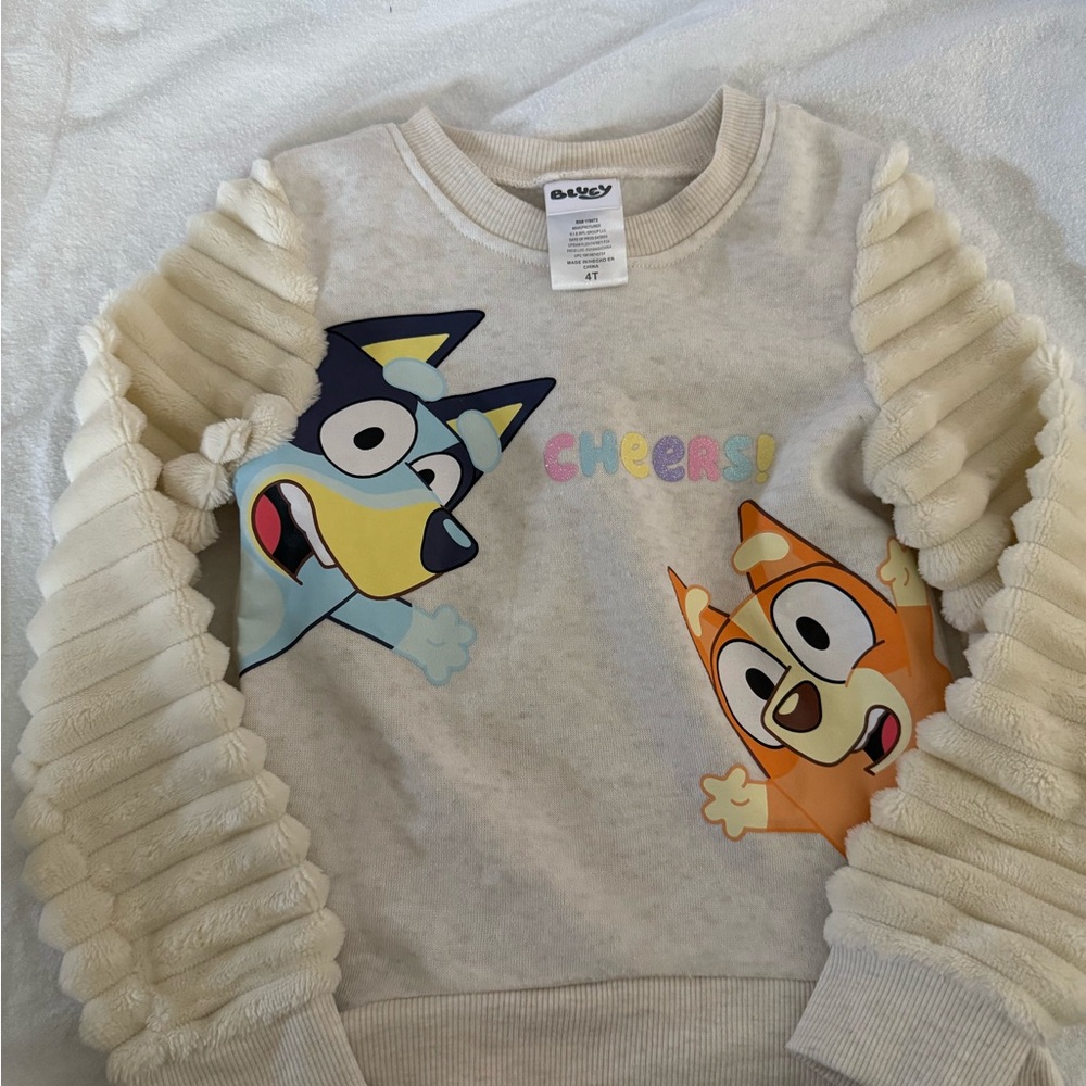 Kids Cream Graphic Sweatshirt - 'Cheers!'